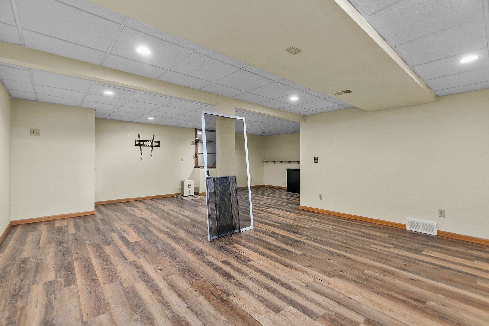 1001 County Rd V Fond du Lac, WI 54935 - Photo 19 of 40