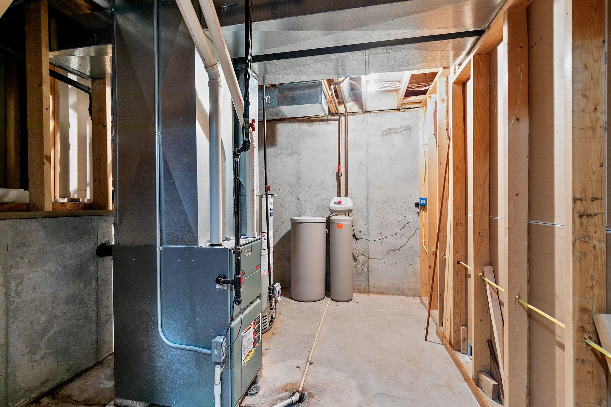 1001 County Rd V Fond du Lac, WI 54935 - Photo 31 of 40