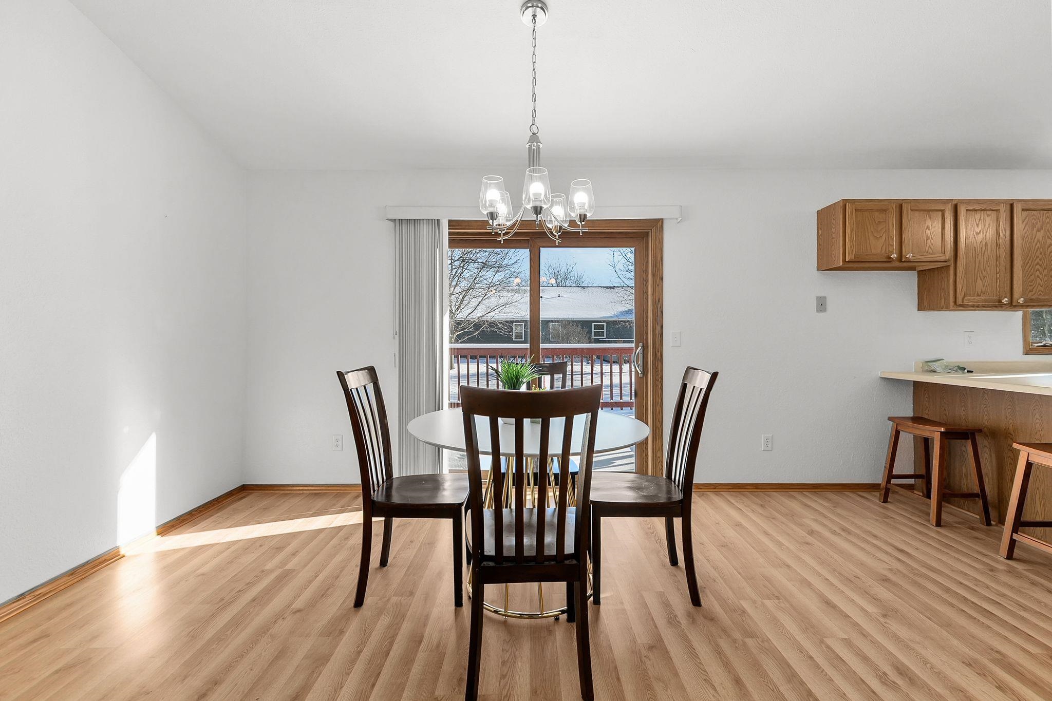 1001 County Rd V Fond du Lac, WI 54935 - Photo 5 of 40