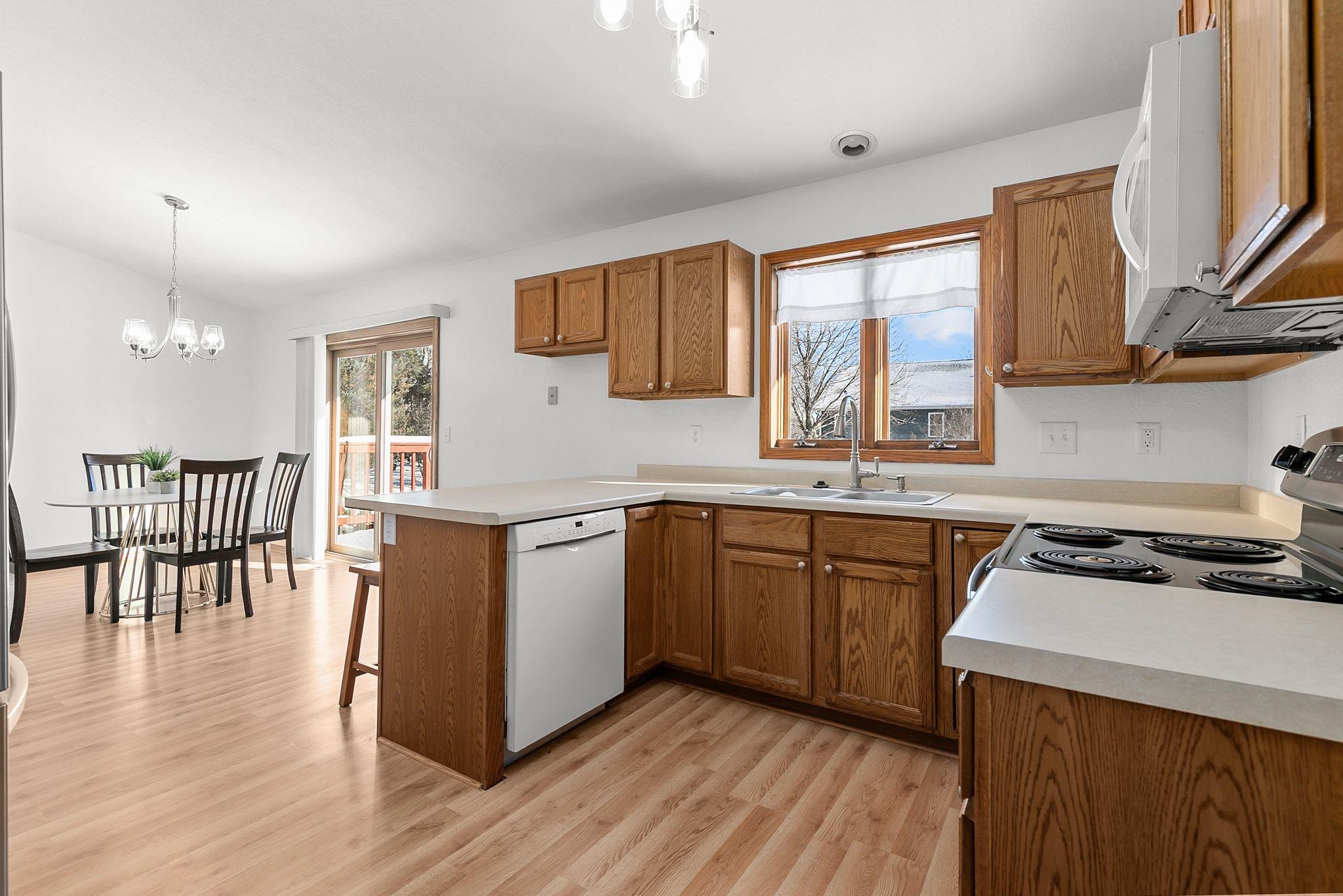 1001 County Rd V Fond du Lac, WI 54935 - Photo 10 of 40