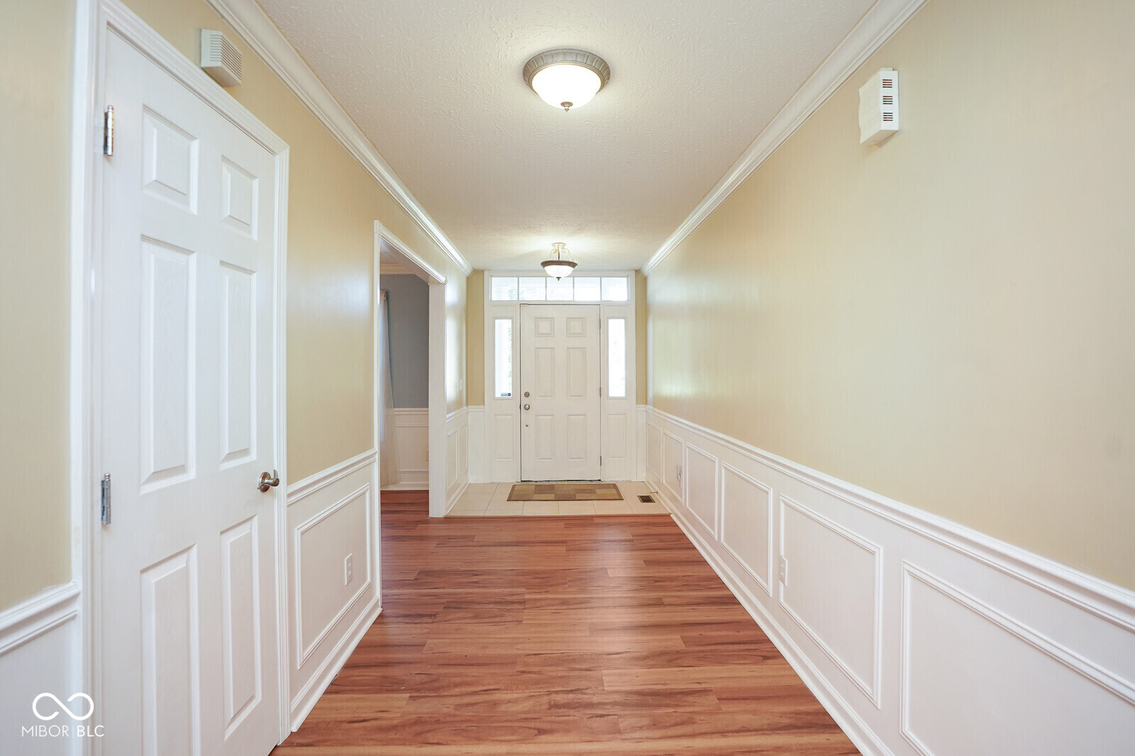 533 Schmitt Road Indianapolis, IN 46239 - Photo 10 of 59