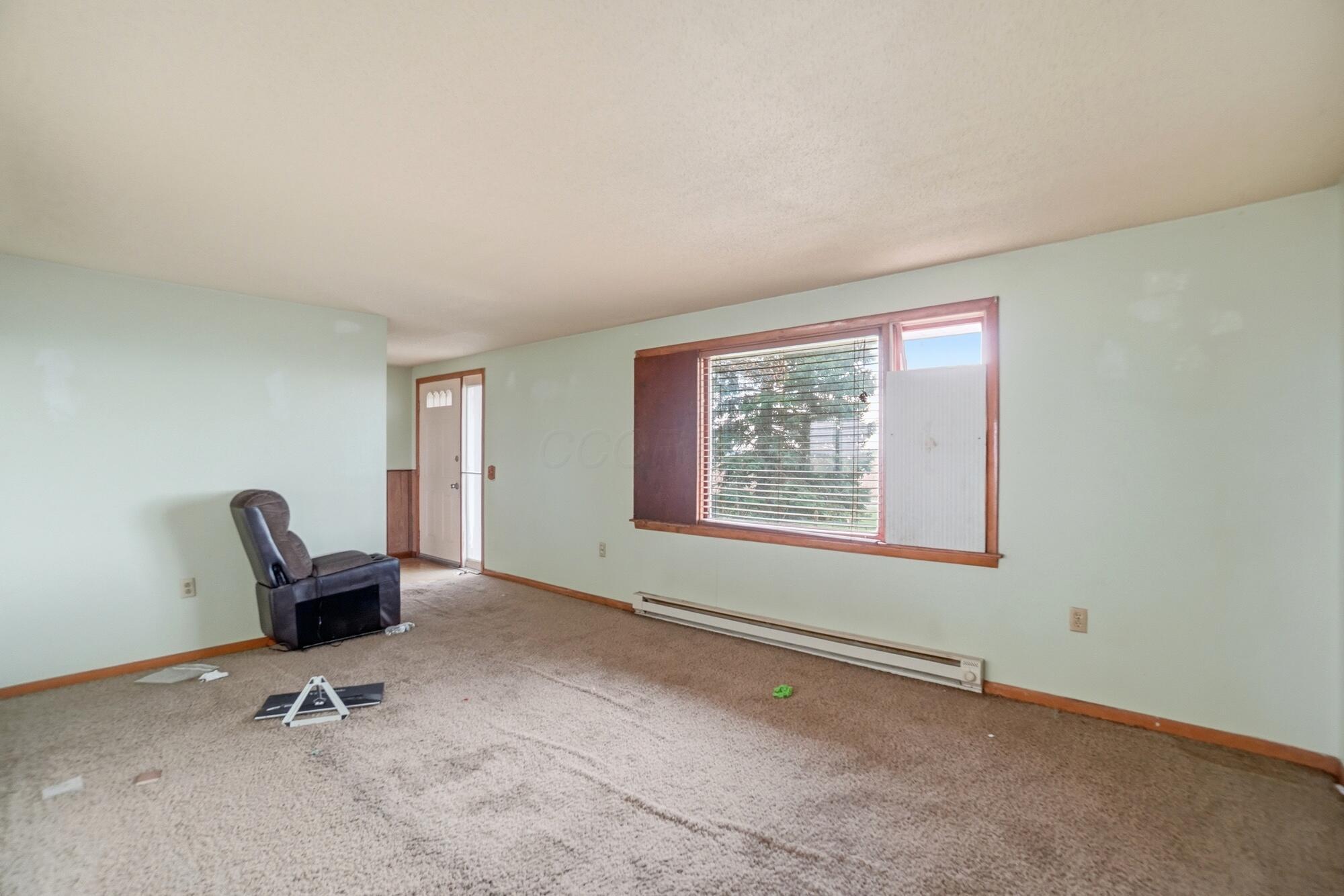 9750 Middle Point Road Van Wert, OH 45891 - Photo 10 of 44 010
