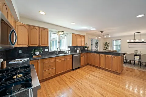 $2,350,000 | 20 Blossom Street, Lexington, MA 02421