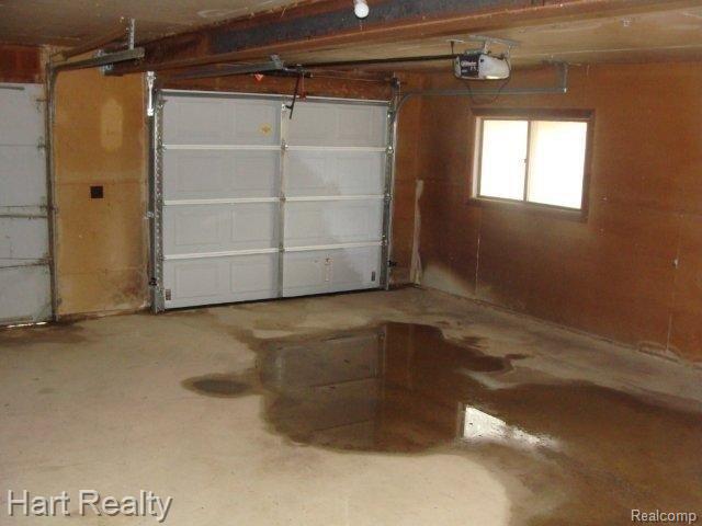 6901 Bailey Road Brown City, MI 48416 - Photo 16 of 17 Garage.jpg