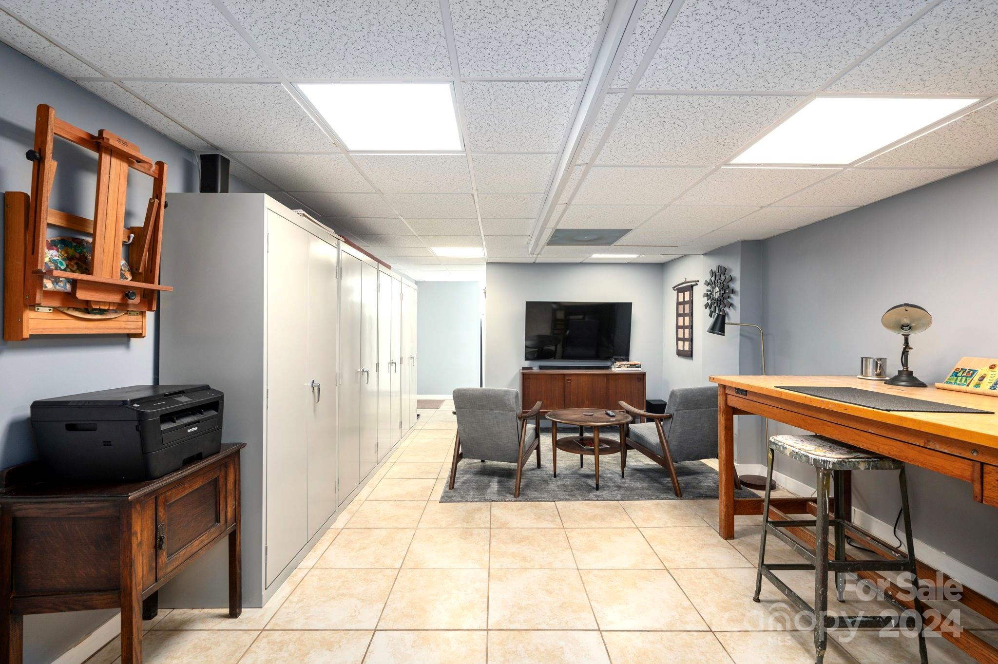 24 Maplewood Road Asheville, NC 28804 - Photo 28 of 38 a outdoor space with sitting space