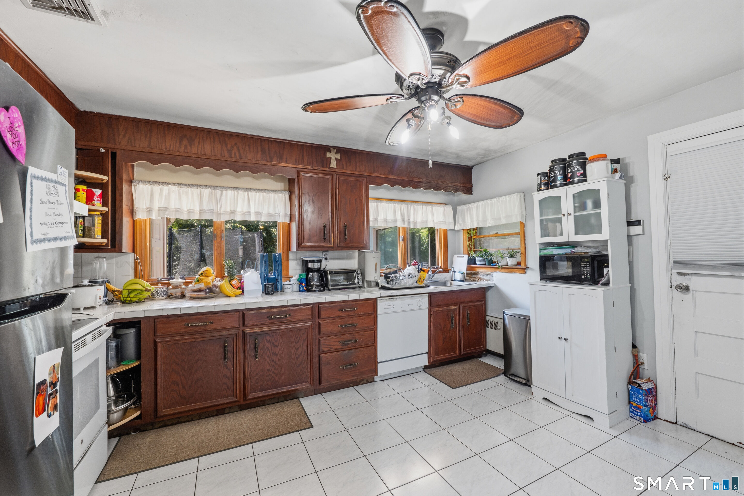 4 Francis Road Danbury, CT 06810 - Photo 23 of 36