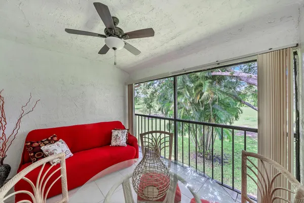 $2,075 | 9278 Vista Del Lago, Unit 31F, Boca Raton, FL 33428