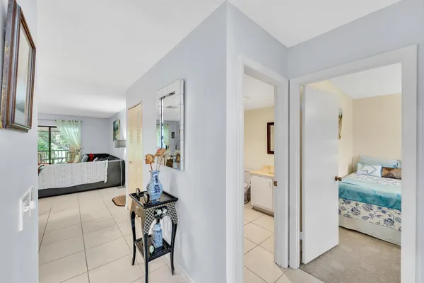 $2,075 | 9278 Vista Del Lago, Unit 31F, Boca Raton, FL 33428