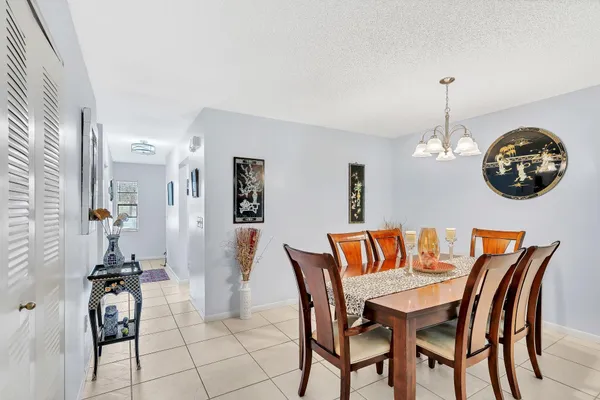 $2,075 | 9278 Vista Del Lago, Unit 31F, Boca Raton, FL 33428