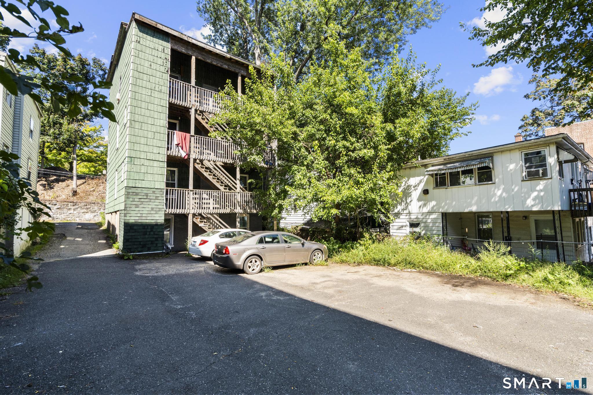 113 Green Street Waterbury, CT 06708 - Photo 18 of 19 Gallery Image 18