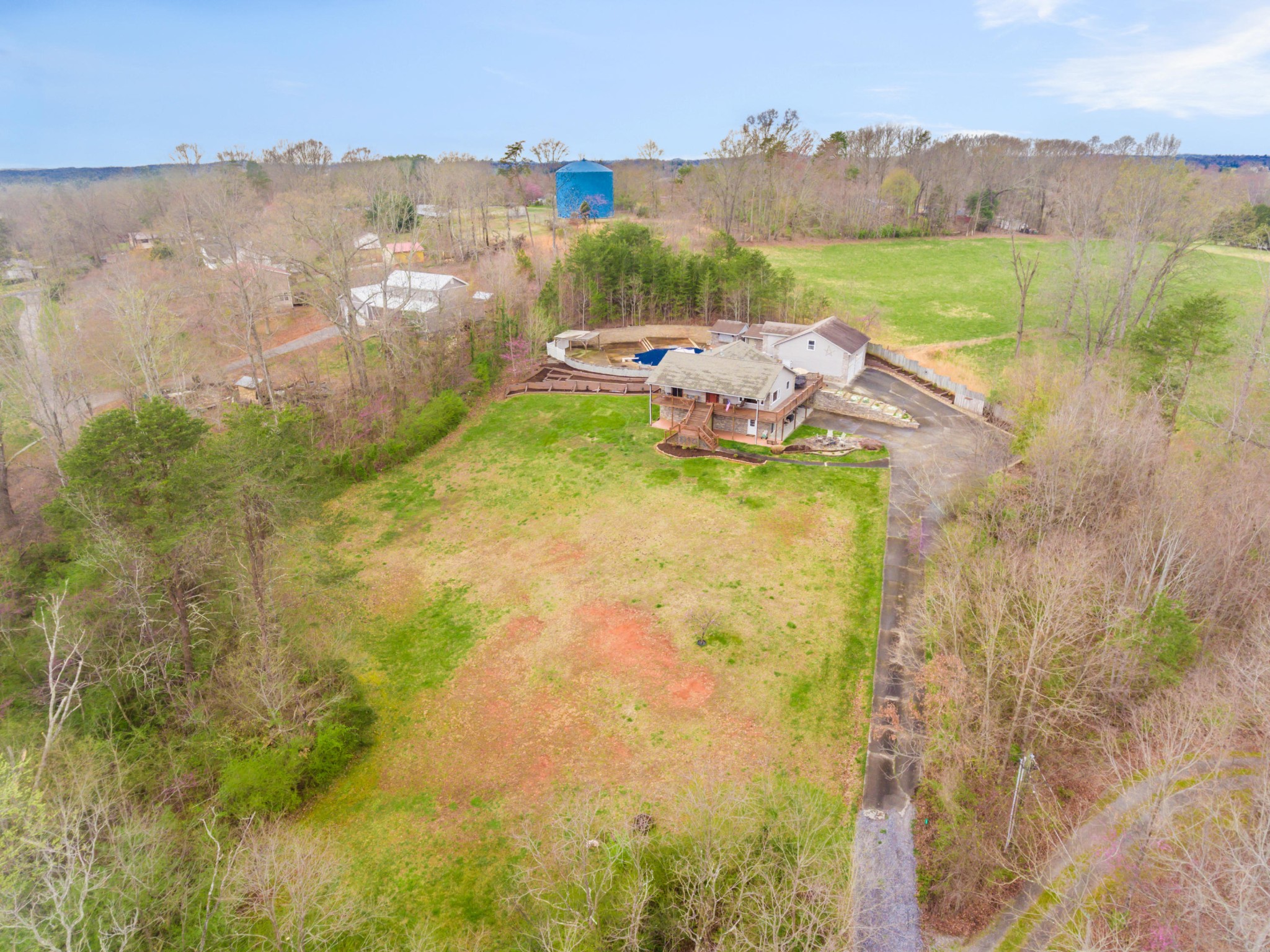 1521 Blockhouse Road Maryville, TN 37803 - Photo 34 of 40 a aerial view of a house with a yard and lake view