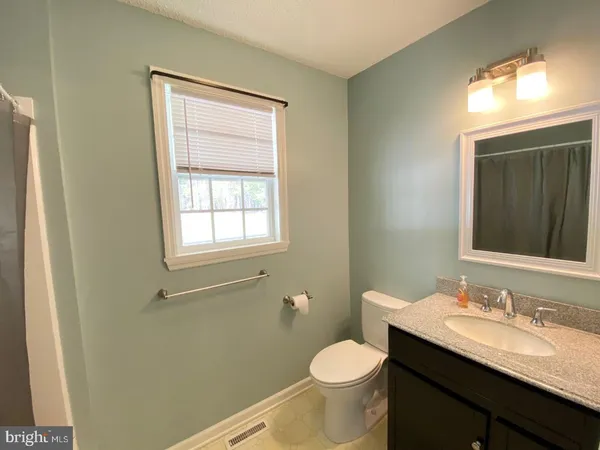 $368,000 | 427 Muscadine Trail, Baskerville, VA 23915