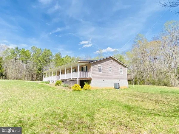 $368,000 | 427 Muscadine Trail, Baskerville, VA 23915