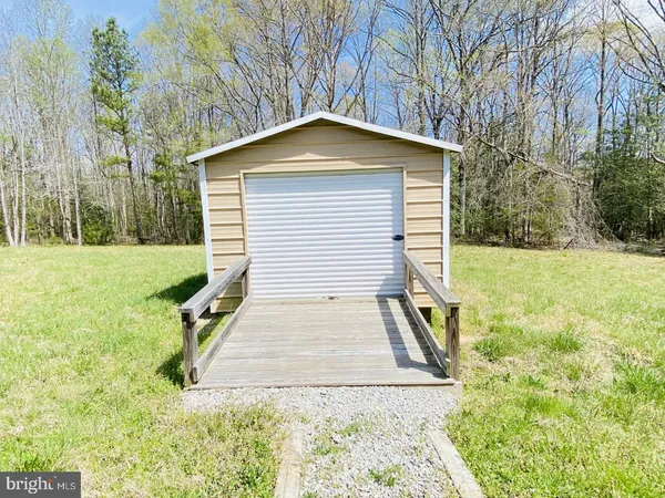 $368,000 | 427 Muscadine Trail, Baskerville, VA 23915