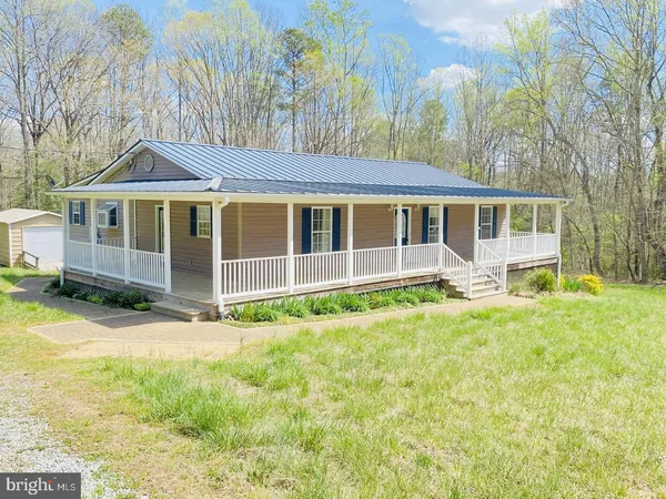 $368,000 | 427 Muscadine Trail, Baskerville, VA 23915