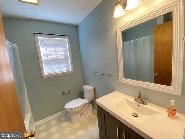 $368,000 | 427 Muscadine Trail, Baskerville, VA 23915