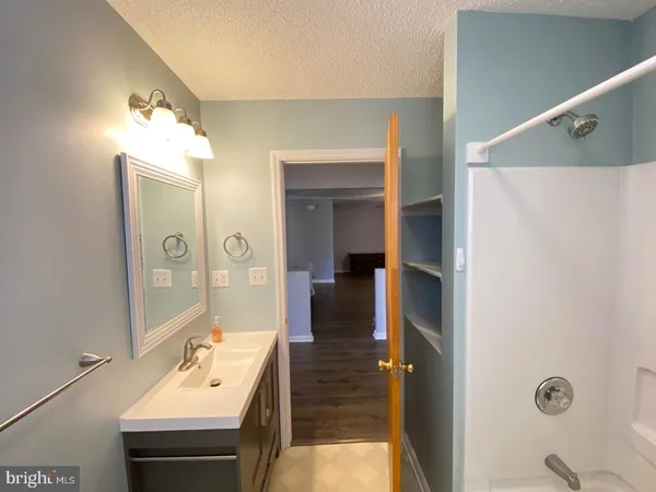 $368,000 | 427 Muscadine Trail, Baskerville, VA 23915