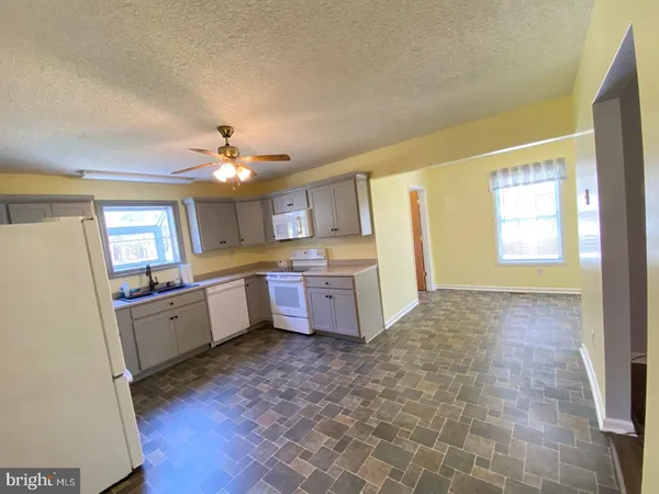 $368,000 | 427 Muscadine Trail, Baskerville, VA 23915