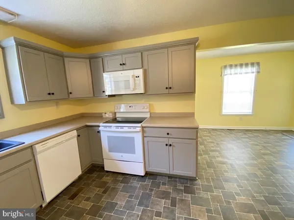 $368,000 | 427 Muscadine Trail, Baskerville, VA 23915