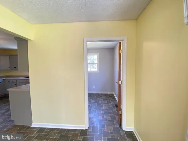 $368,000 | 427 Muscadine Trail, Baskerville, VA 23915