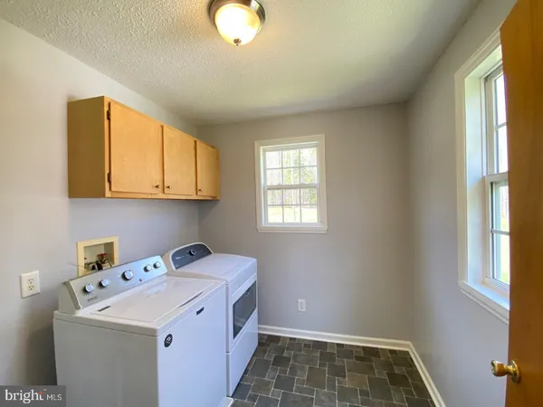 $368,000 | 427 Muscadine Trail, Baskerville, VA 23915