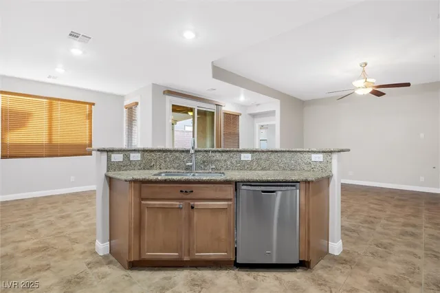 $2,550 | 10357 Borah Park Circle, Las Vegas, NV 89178