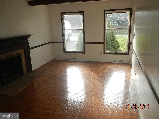 705 Bonifant Road Silver Spring, MD 20905 - Photo 9 of 10 Family Room