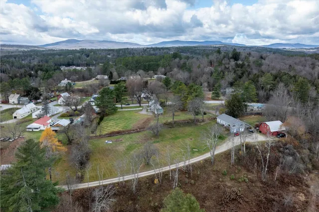$425,000 | 135 Overlook Drive, Londonderry, VT 05148