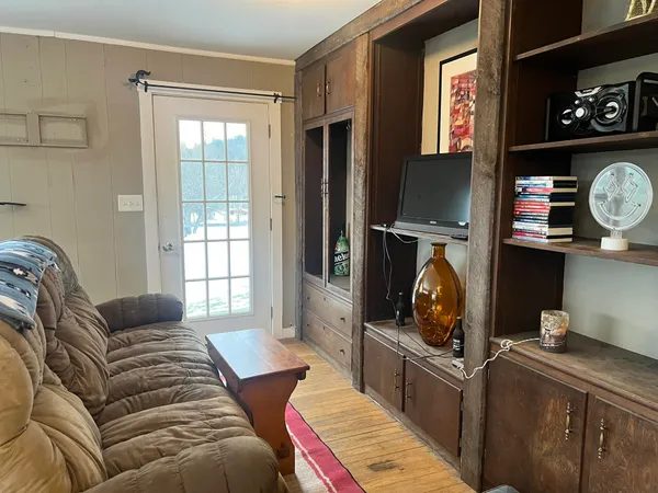 $425,000 | 135 Overlook Drive, Londonderry, VT 05148