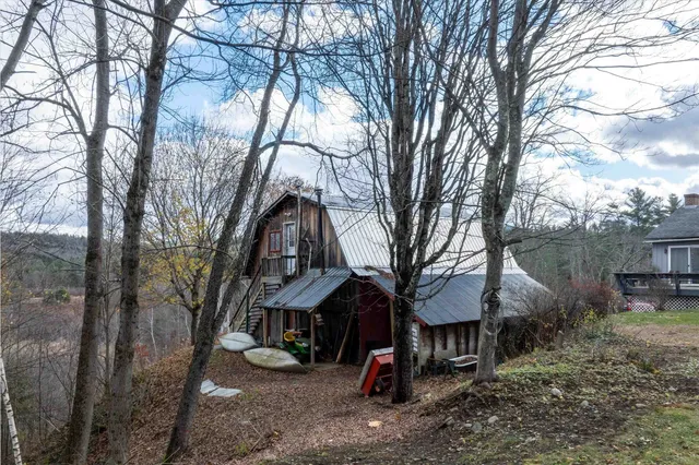 $425,000 | 135 Overlook Drive, Londonderry, VT 05148
