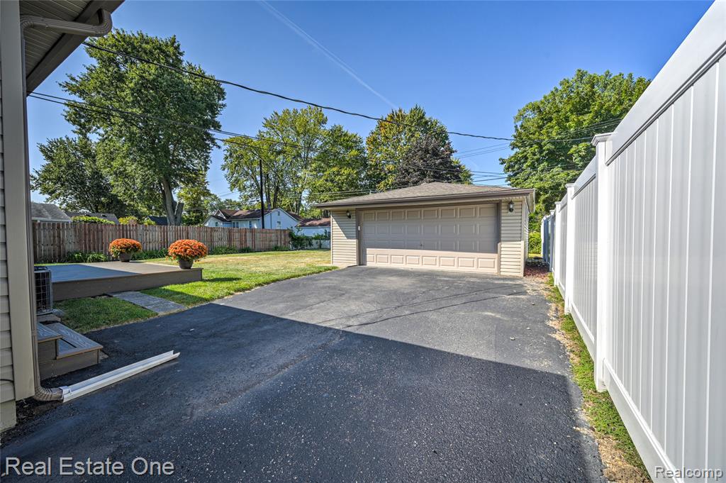 3140 Eastern Avenue Rochester, MI 48307 - Photo 30 of 31