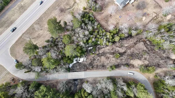 $36,000 | 1129 Highway 28, Marquette, MI 49855