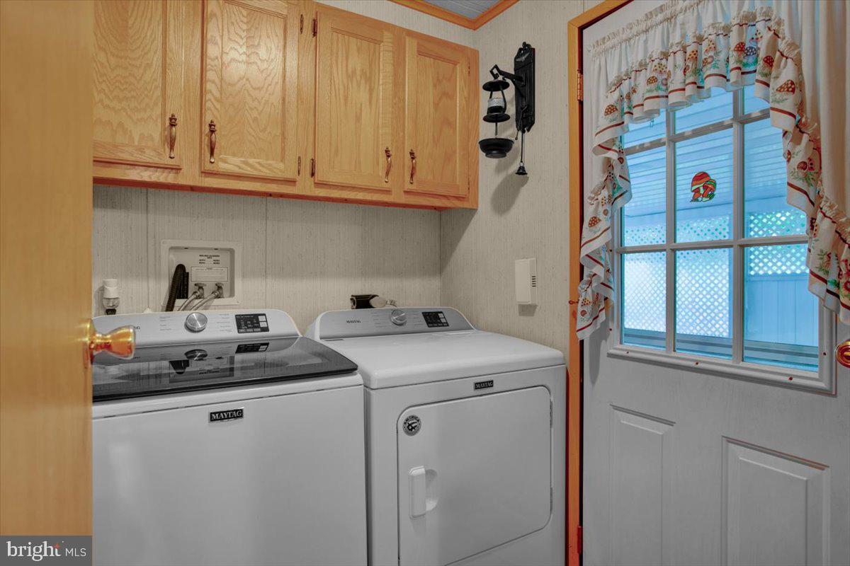 223 Maple Avenue Manheim, PA 17545 - Photo 15 of 29 Laundry Area