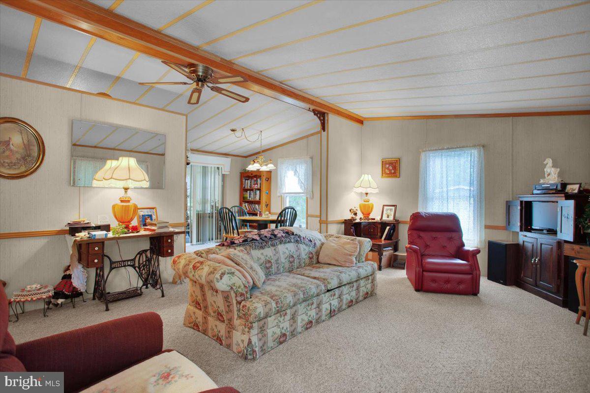 223 Maple Avenue Manheim, PA 17545 - Photo 18 of 29