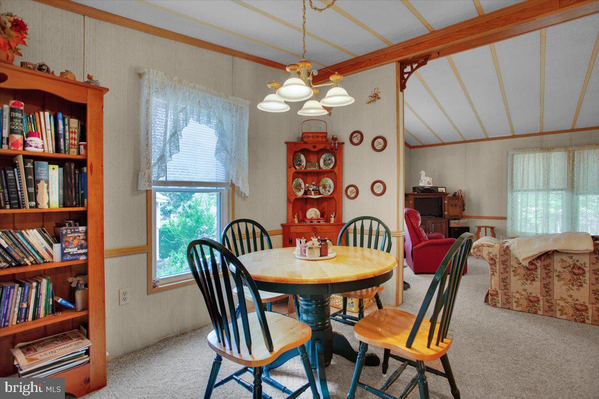 223 Maple Avenue Manheim, PA 17545 - Photo 9 of 29 Dining Area