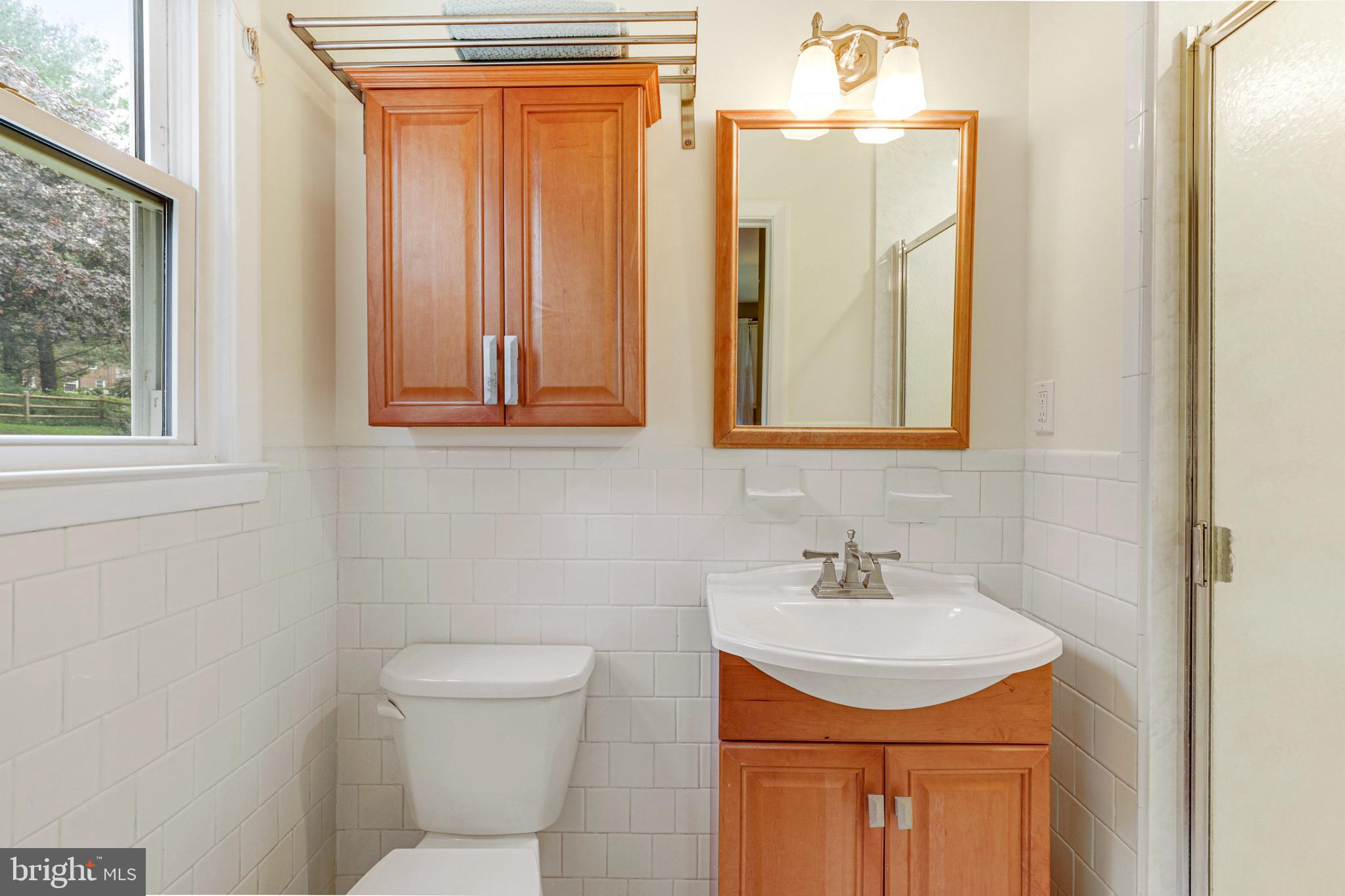 2403 Pot Spring Road Lutherville-Timonium, MD 21093 - Photo 28 of 42 Attached Primary Bath