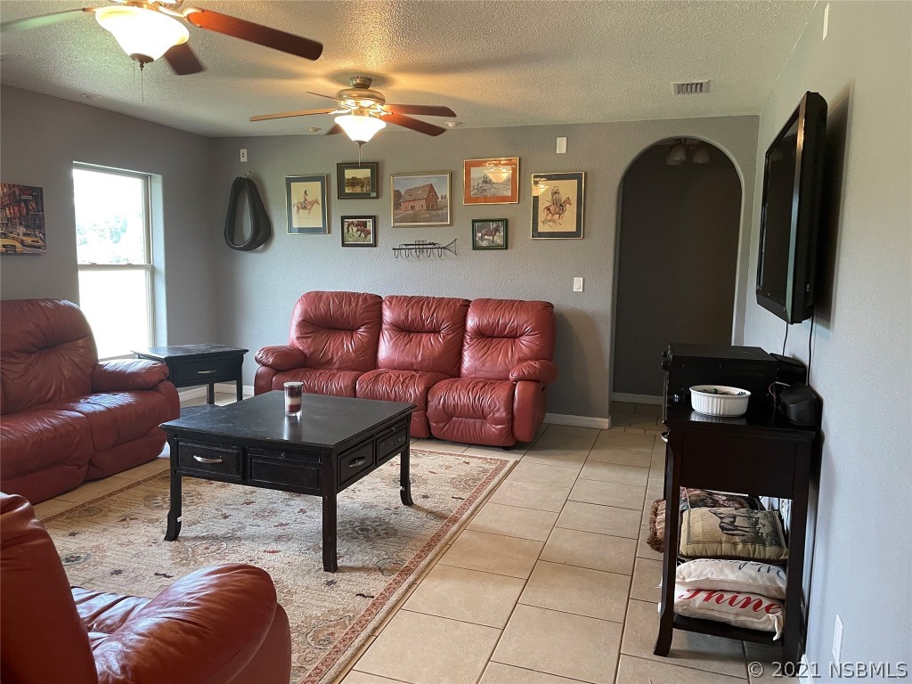 621 Ranchette Road New Smyrna Beach, FL 32168 - Photo 5 of 45 Gallery Image 5