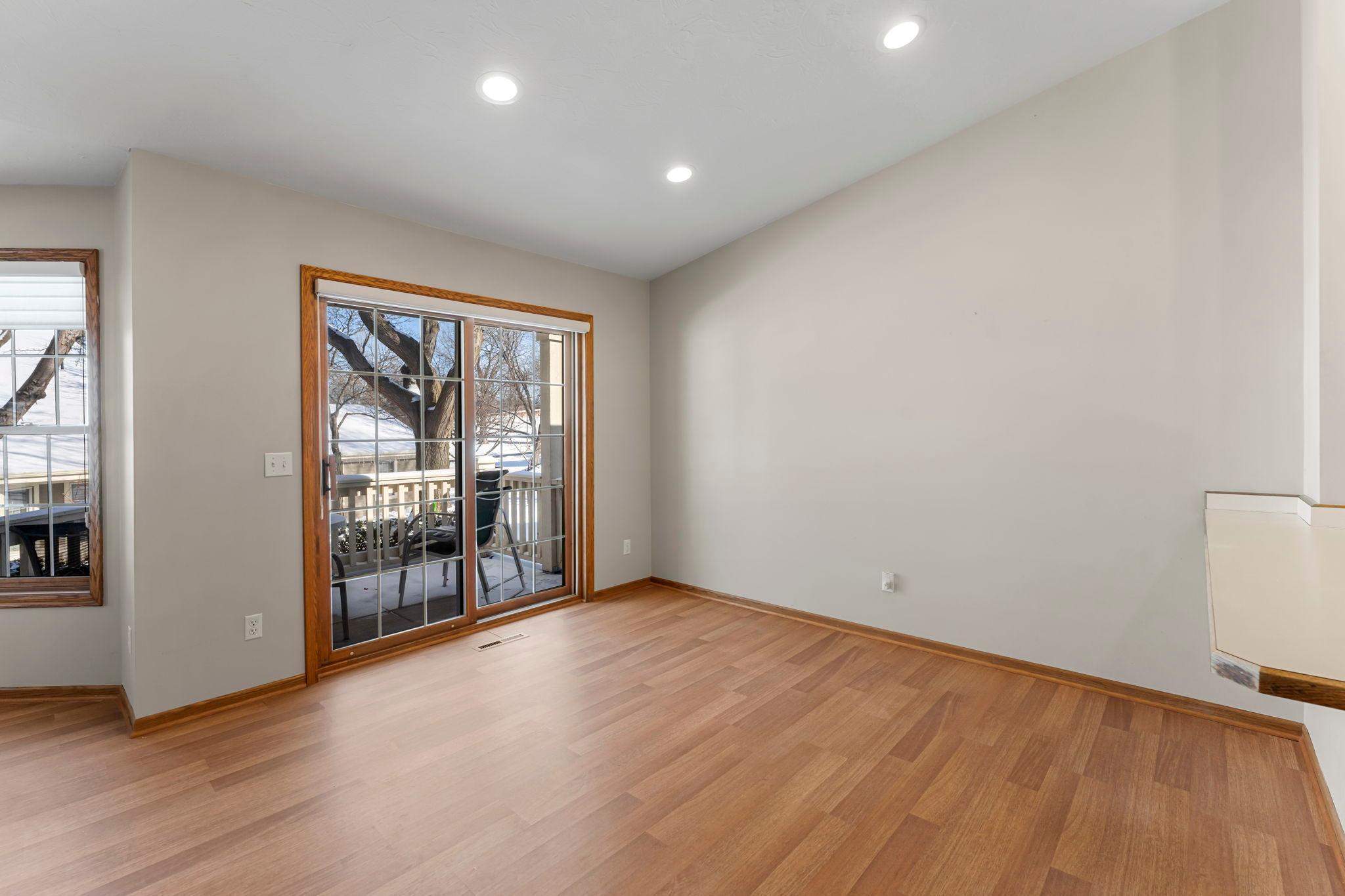 809 Ivy Lane Eagan, MN 55123 - Photo 11 of 47