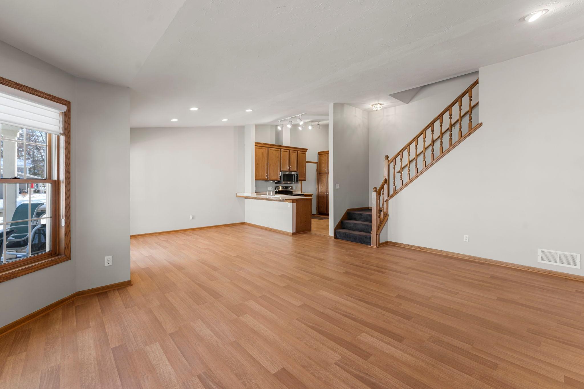 809 Ivy Lane Eagan, MN 55123 - Photo 12 of 47