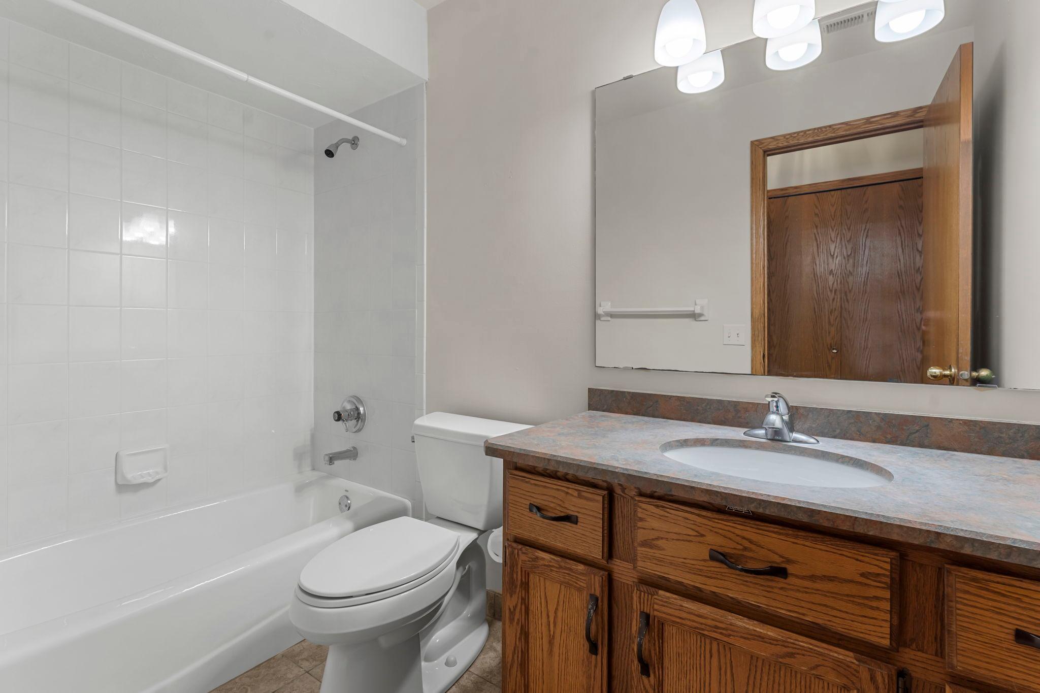 809 Ivy Lane Eagan, MN 55123 - Photo 22 of 47