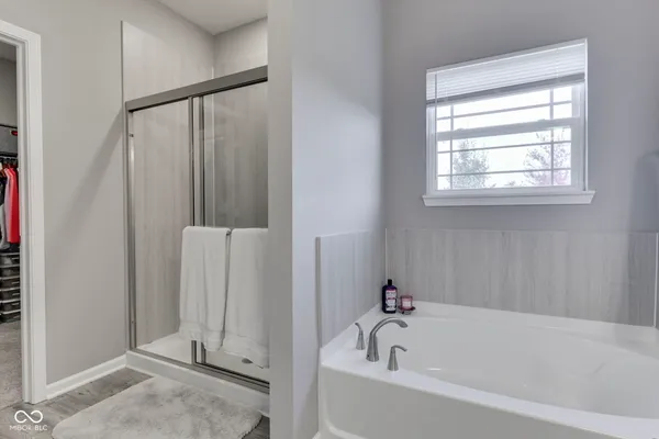 $425,000 | 948 Fred Lane, Greenwood, IN 46143