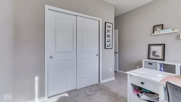 $425,000 | 948 Fred Lane, Greenwood, IN 46143