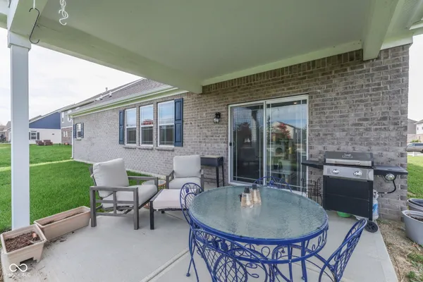 $425,000 | 948 Fred Lane, Greenwood, IN 46143
