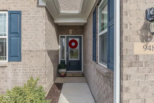 $425,000 | 948 Fred Lane, Greenwood, IN 46143