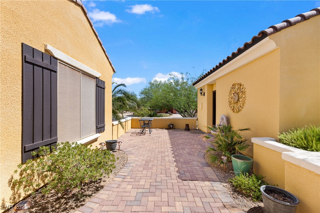 1551 Watchmans Point Mesquite, NV 89034 - Photo 40 of 62 View of patio