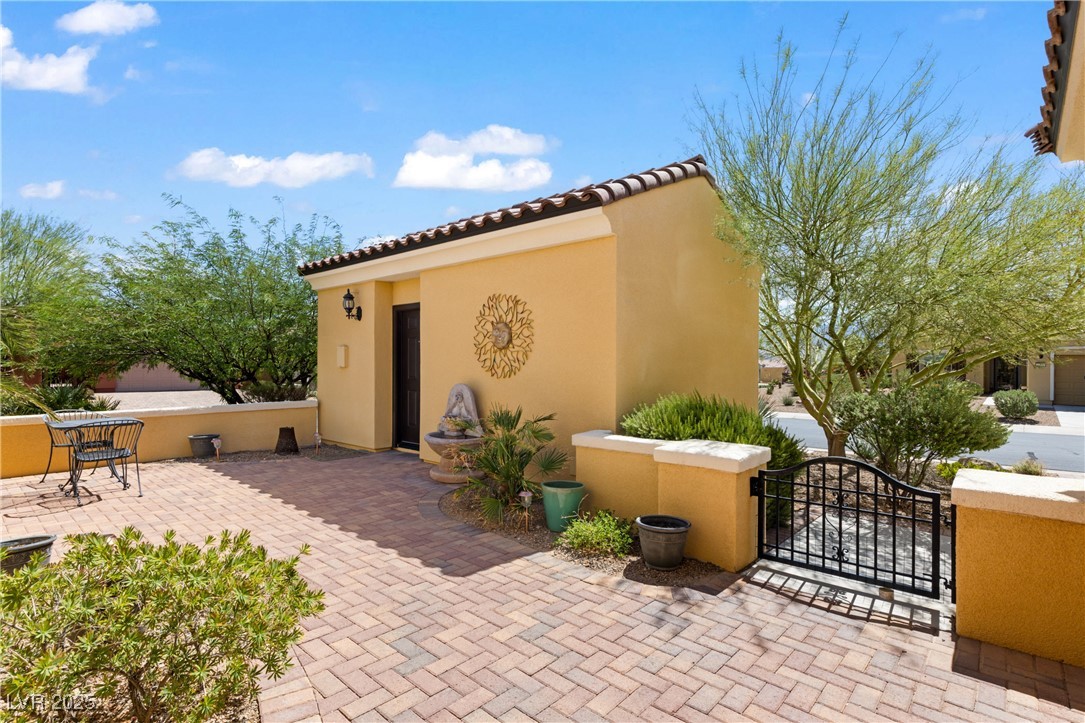 1551 Watchmans Point Mesquite, NV 89034 - Photo 4 of 62 View of patio / terrace with a gate
