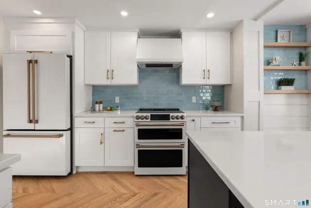 $1,175,000 | 98 Cambridge Street, Fairfield, CT 06824