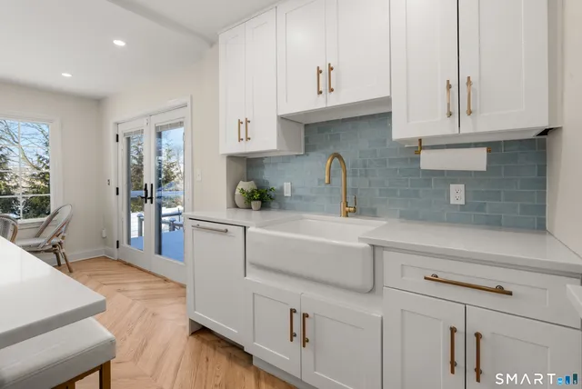 $1,175,000 | 98 Cambridge Street, Fairfield, CT 06824