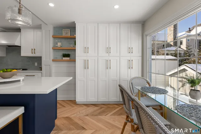 $1,175,000 | 98 Cambridge Street, Fairfield, CT 06824