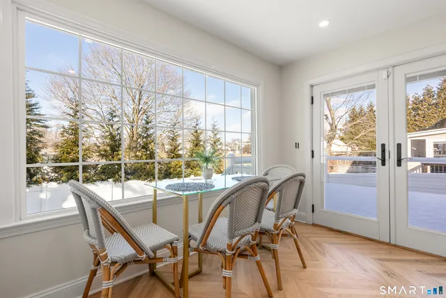 $1,175,000 | 98 Cambridge Street, Fairfield, CT 06824